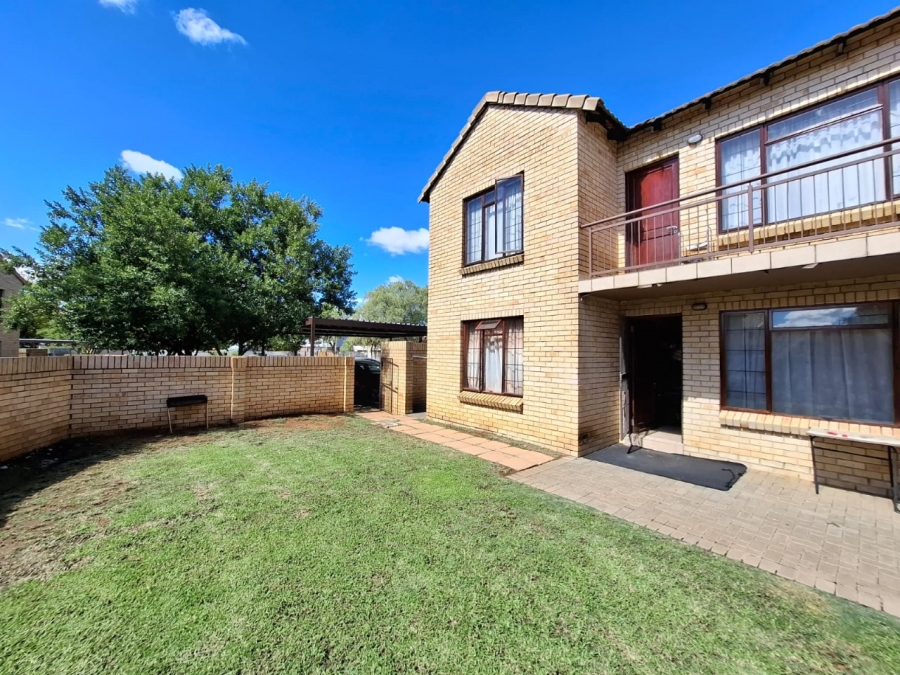 2 Bedroom Property for Sale in Wilgehof Free State
